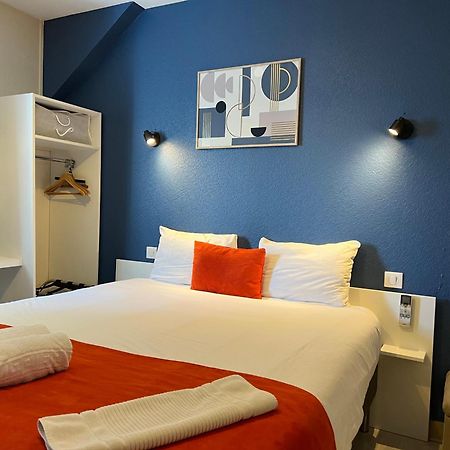 Brit Hotel Du Parc Niort Centre-Parking Gratuit Exterior foto